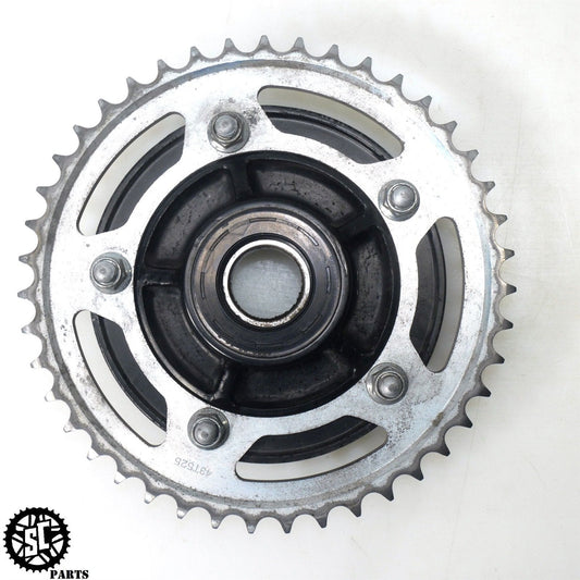 04 05 SUZUKI GSXR 600 750 REAR WHEEL HUB S24 - SALVAGECYCLEPARTS