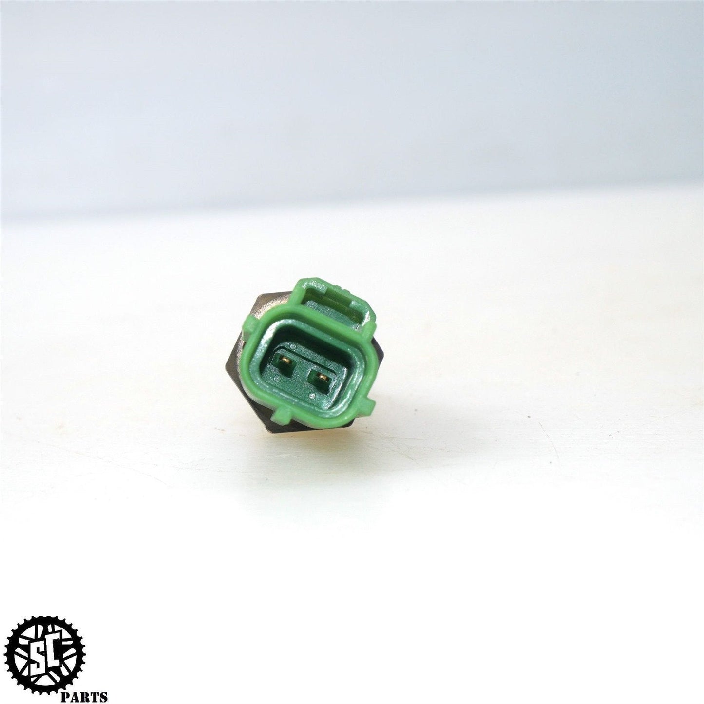 04 05 SUZUKI GSXR 600 AIR BOX TEMPERATURE SENSOR S33 - SALVAGECYCLEPARTS