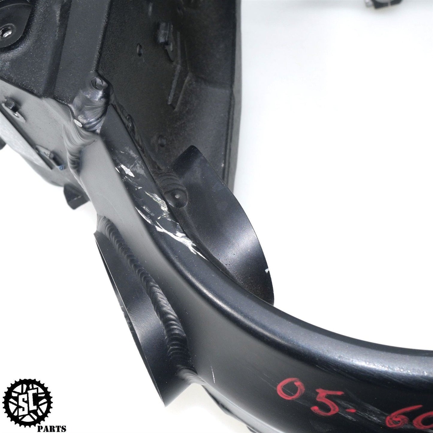 04 05 SUZUKI GSXR 600 FRAME CHASSIS *S* S33 - SALVAGECYCLEPARTS