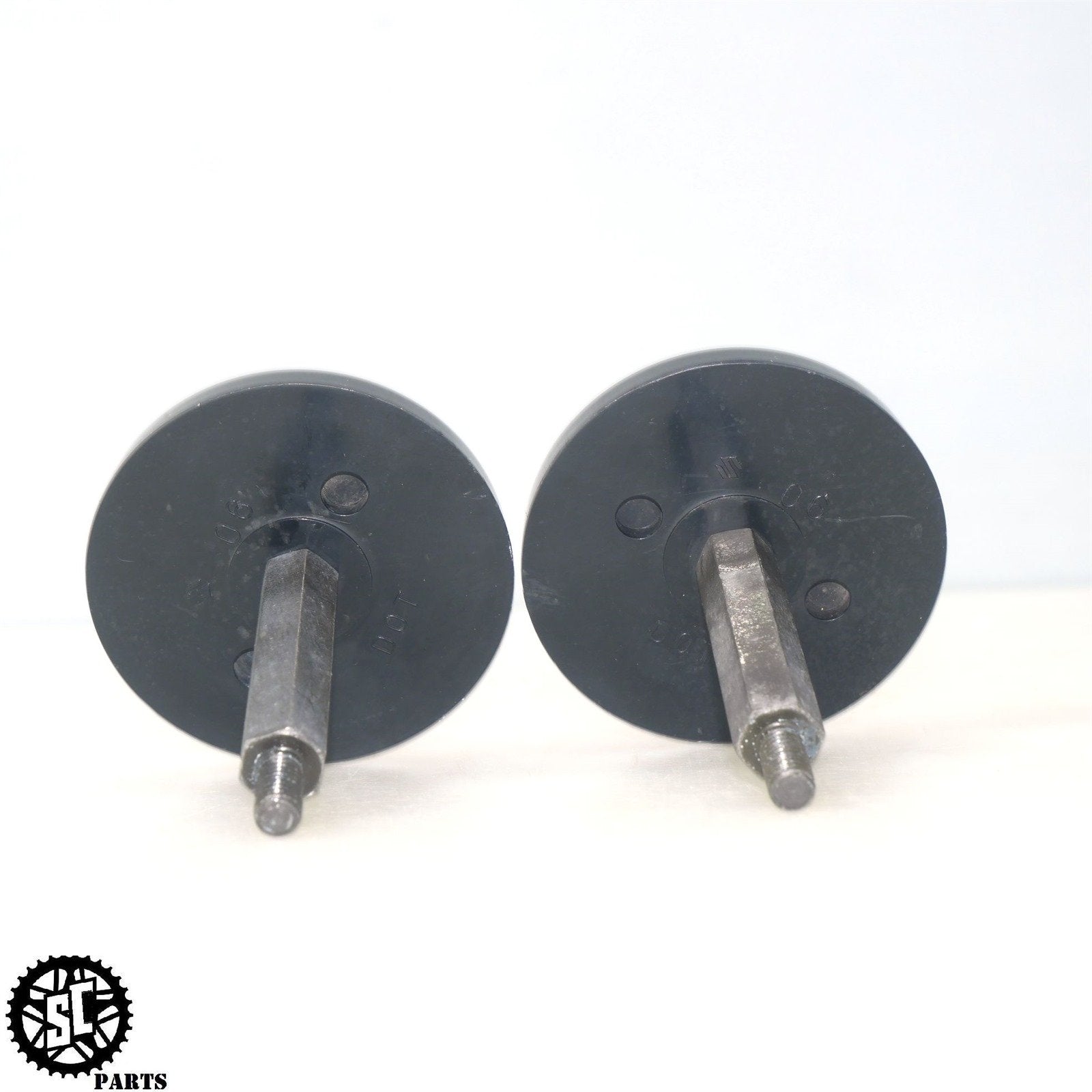 04 05 SUZUKI GSXR 600 FRONT REFLECTOR S33 - SALVAGECYCLEPARTS