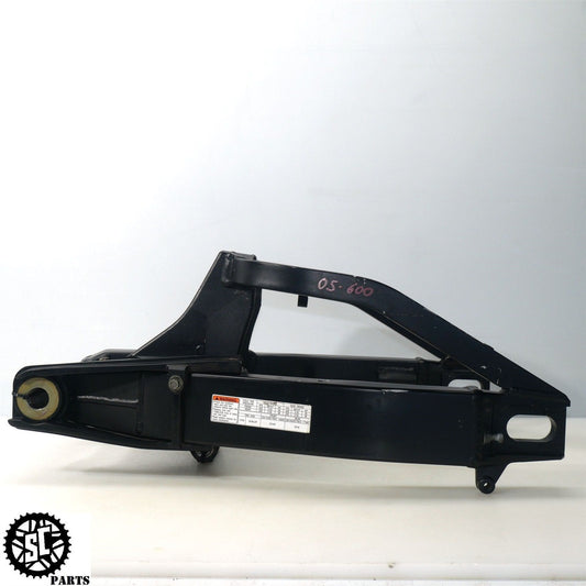 04 05 SUZUKI GSXR 600 REAR SWINGARM S33 - SALVAGECYCLEPARTS