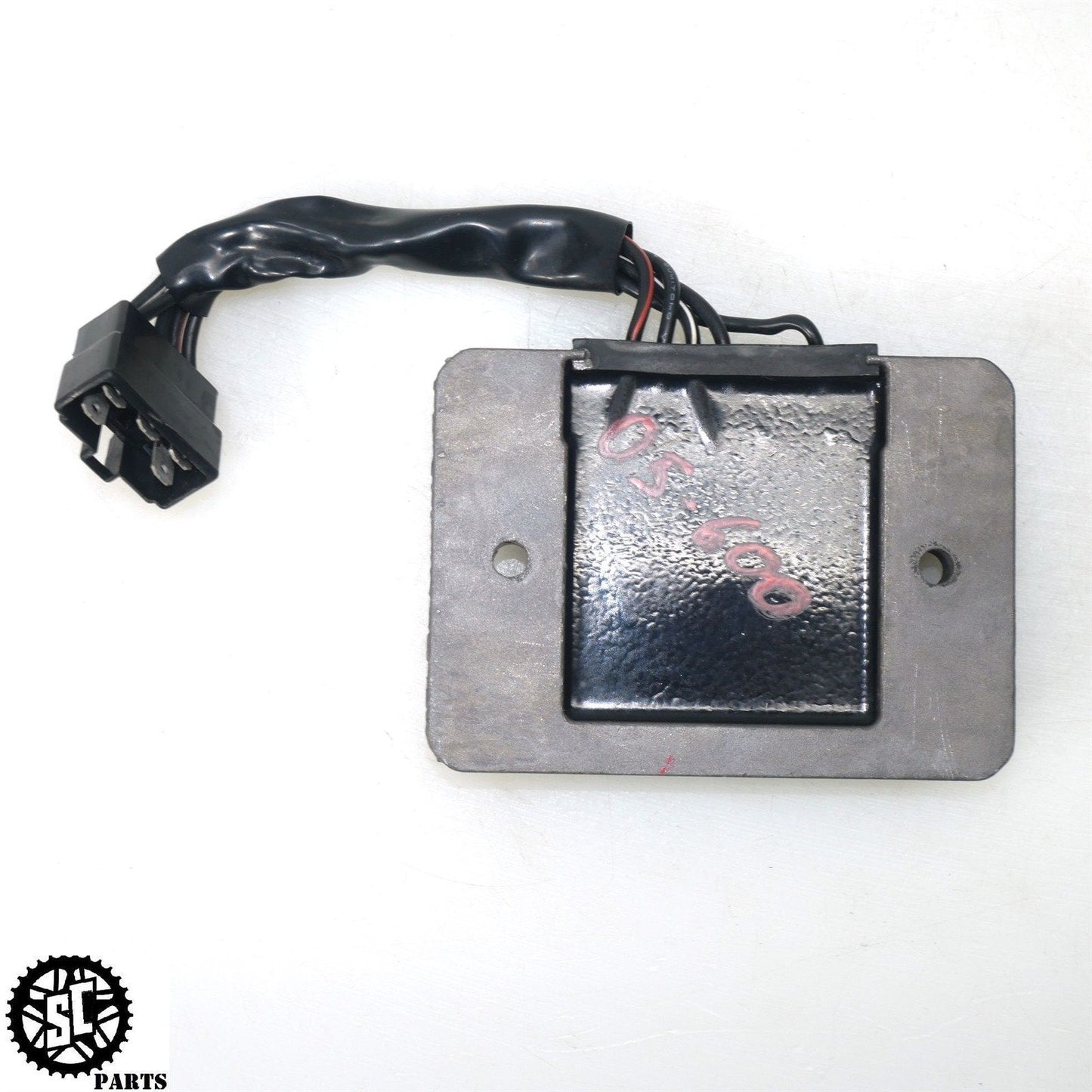 04 05 SUZUKI GSXR 600 RECTIFIER VOLTAGE REGULATOR S33 - SALVAGECYCLEPARTS