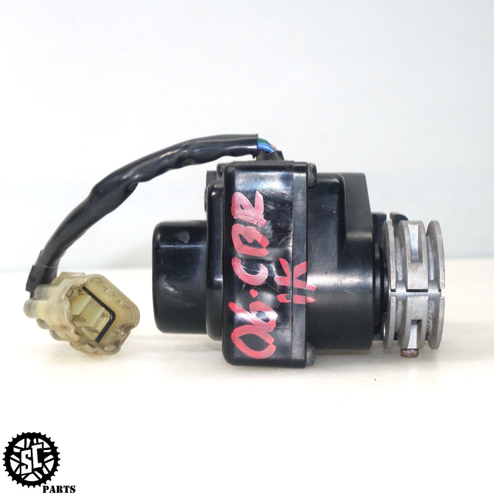 04 - 07 HONDA CBR1000RR EXHAUST SERVO H32 - SALVAGECYCLEPARTS