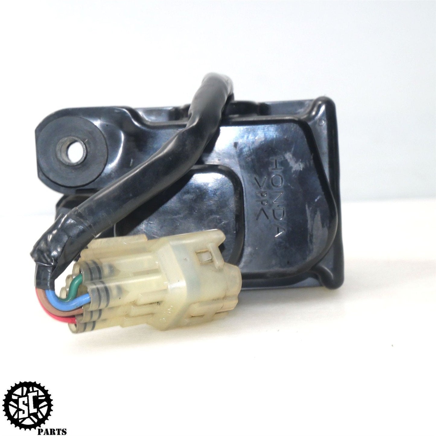 04 - 07 HONDA CBR1000RR EXHAUST SERVO H32 - SALVAGECYCLEPARTS