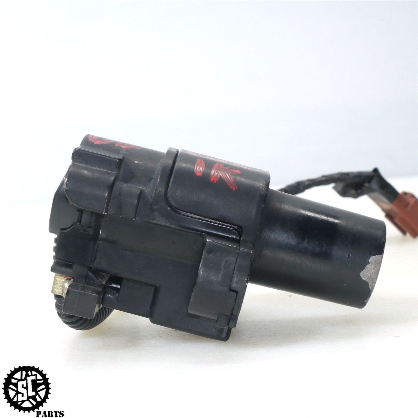 04 - 07 HONDA CBR1000RR LOCK SET IGNITION SWITCH H32 - SALVAGECYCLEPARTS