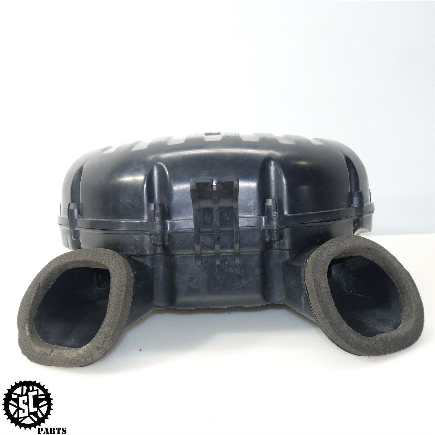 05 06 2005 SUZUKI GSXR1000 AIR BOX FILTER HOUSING S66 - SALVAGECYCLEPARTS