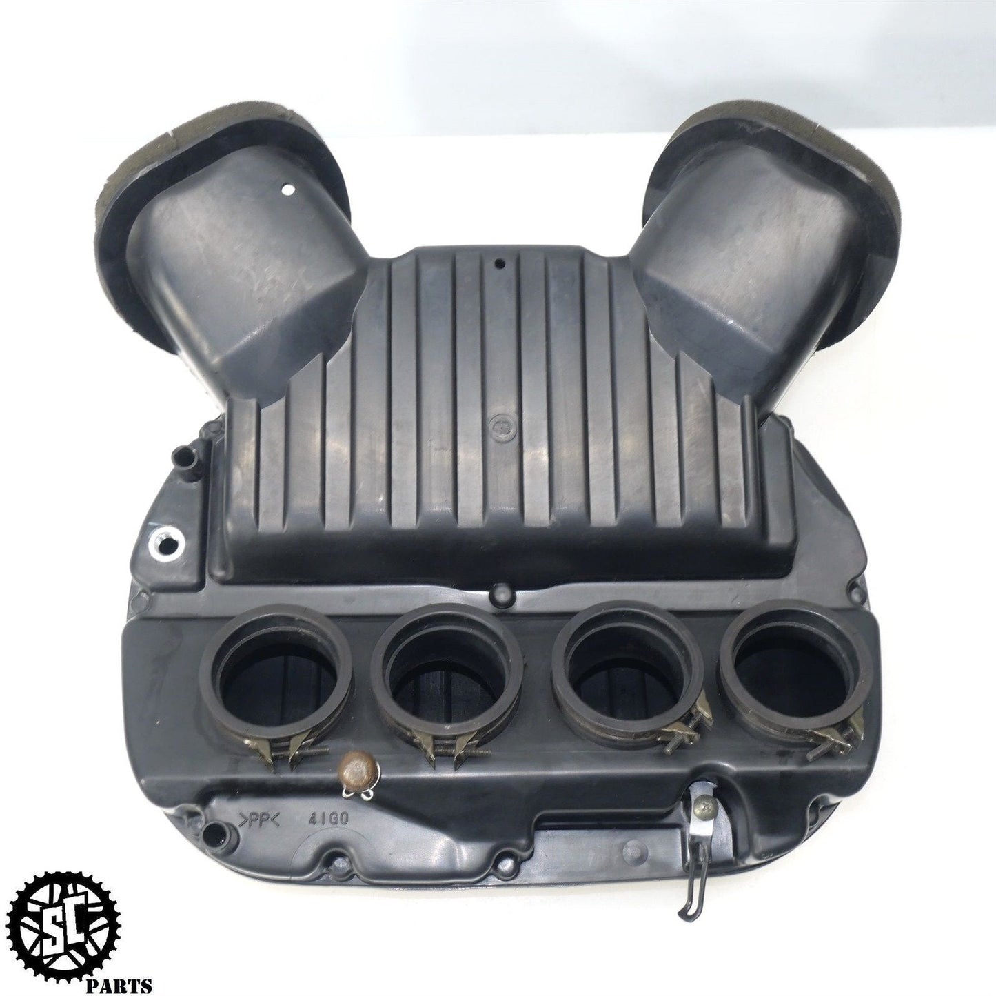 05 06 2005 SUZUKI GSXR1000 AIR BOX FILTER HOUSING S66 - SALVAGECYCLEPARTS