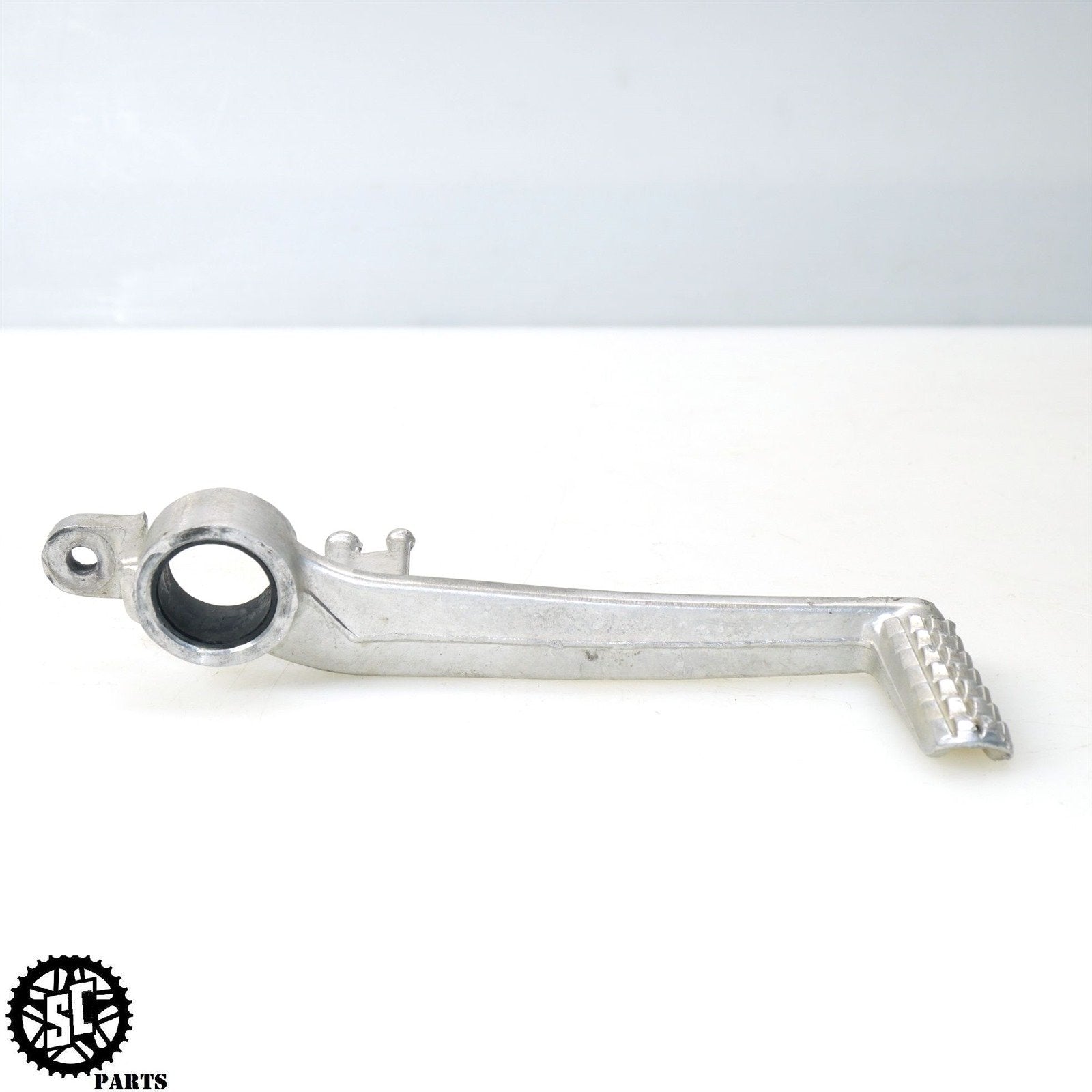 05 06 SUZUKI GSXR1000 REAR BRAKE PEDAL S66 – SALVAGECYCLEPARTS