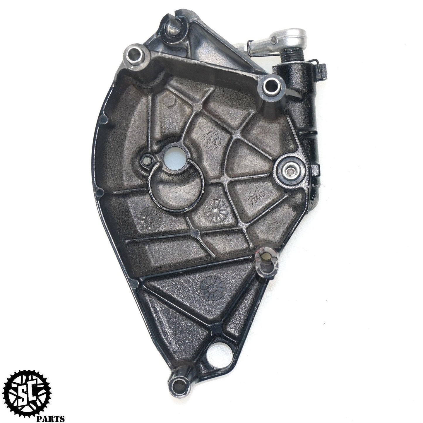 05 06 2005 SUZUKI GSXR1000 FRONT SPROCKET COVER S66 - SALVAGECYCLEPARTS