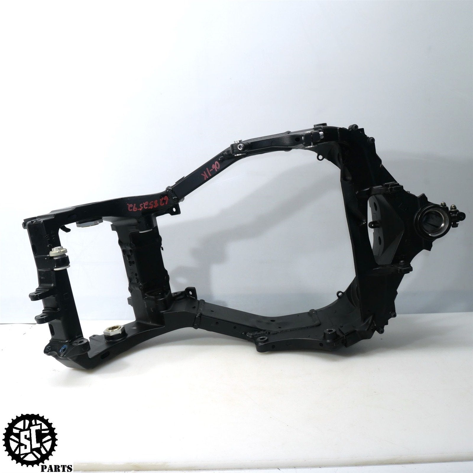 05 06 2005 SUZUKI GSXR1000 MAIN FRAME CHASSIS *S* S66 - SALVAGECYCLEPARTS