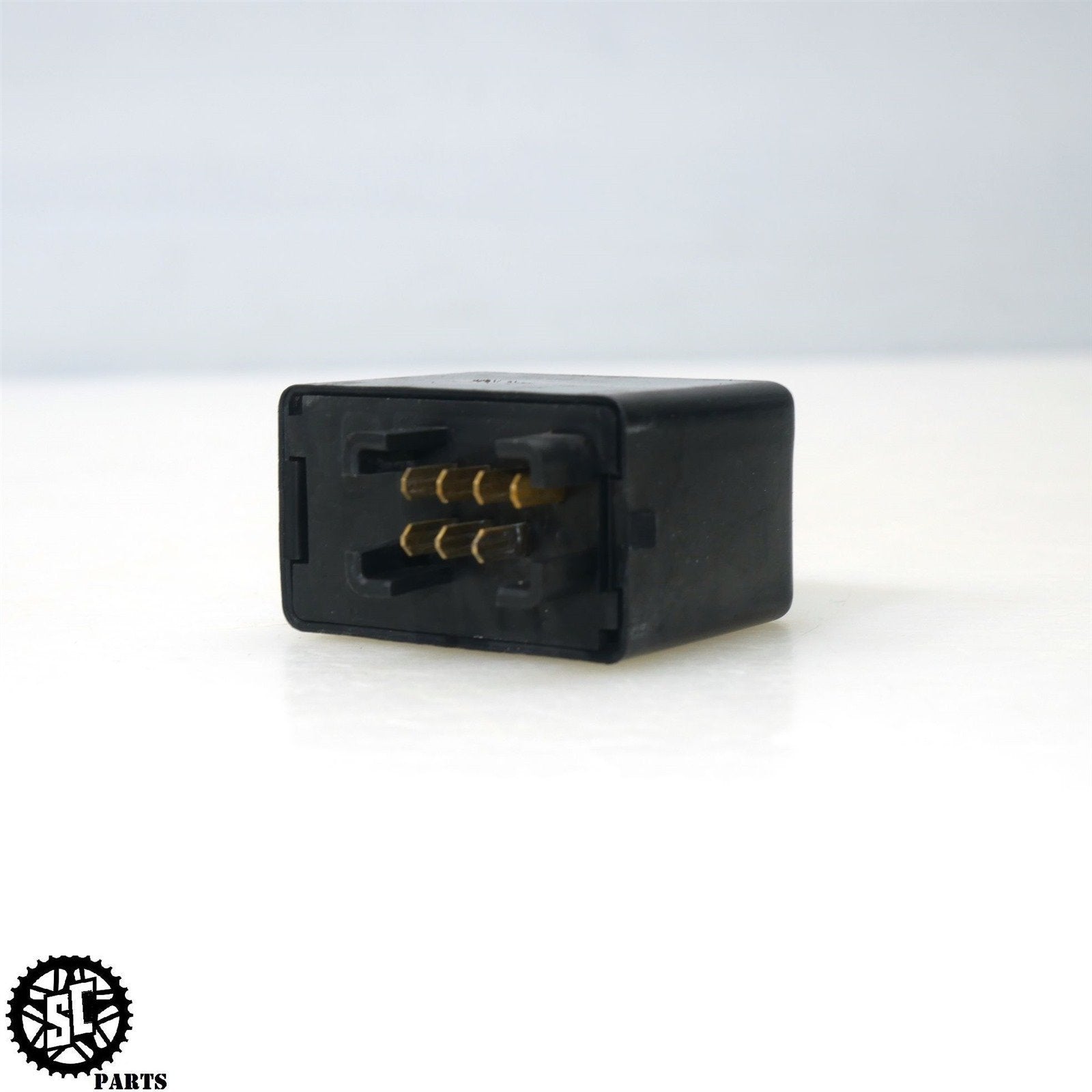 05 06 SUZUKI GSXR 1000 FLASHER RELAY S68 - SALVAGECYCLEPARTS