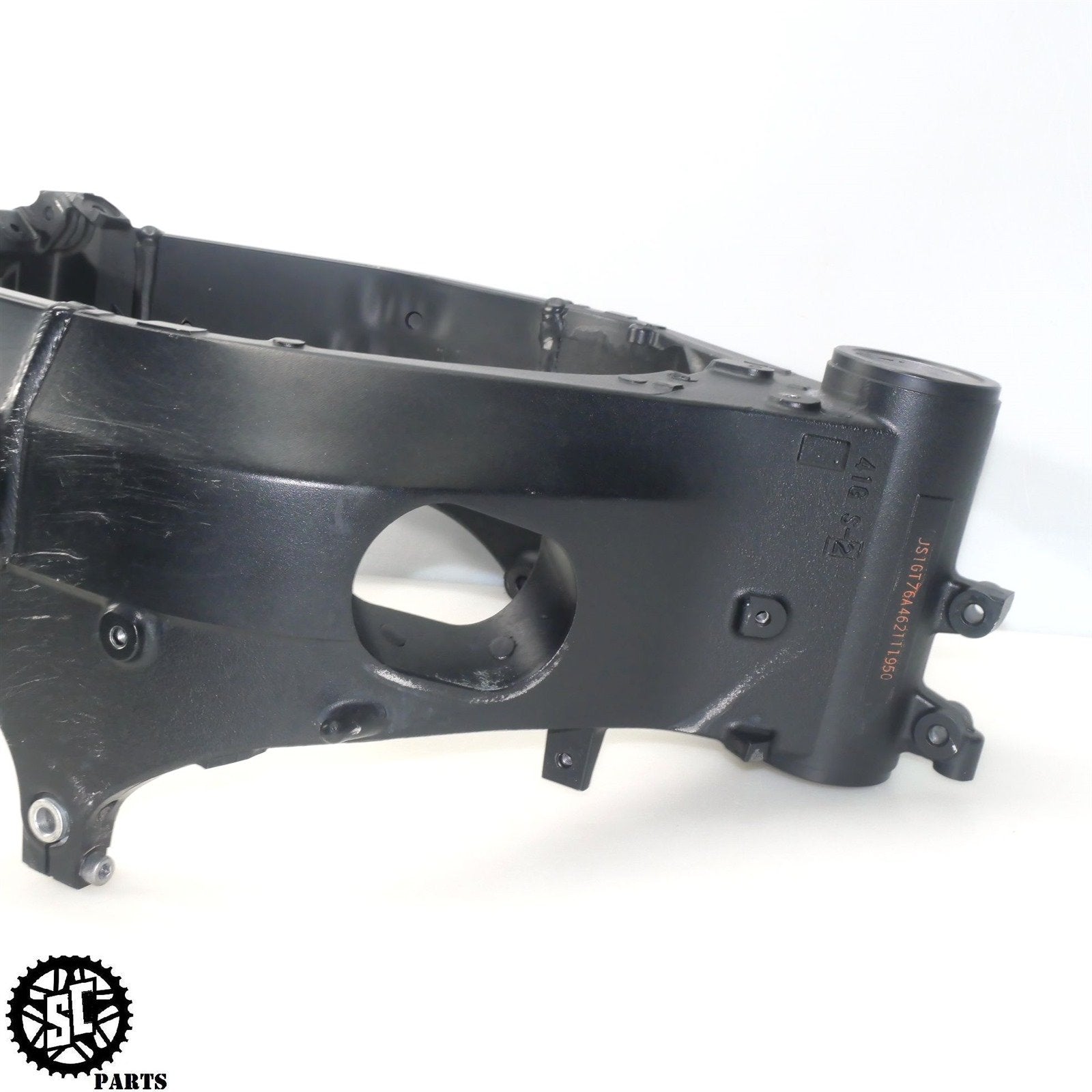 05 06 SUZUKI GSXR 1000 FRAME CHASSIS *S* S68 - SALVAGECYCLEPARTS