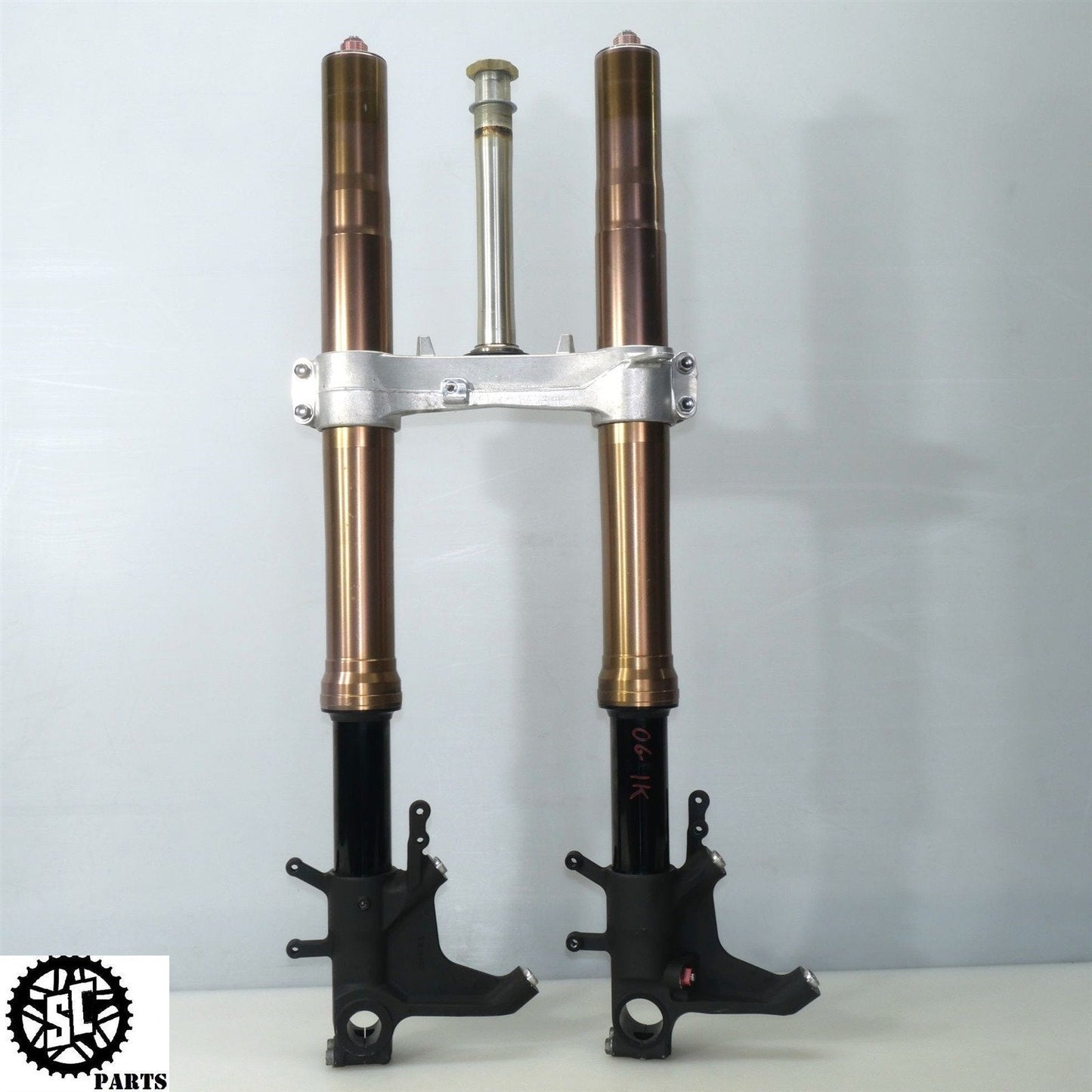 05 06 SUZUKI GSXR 1000 FRONT FORKS TUBE SUSPENSION STRAIGHT S68 - SALVAGECYCLEPARTS