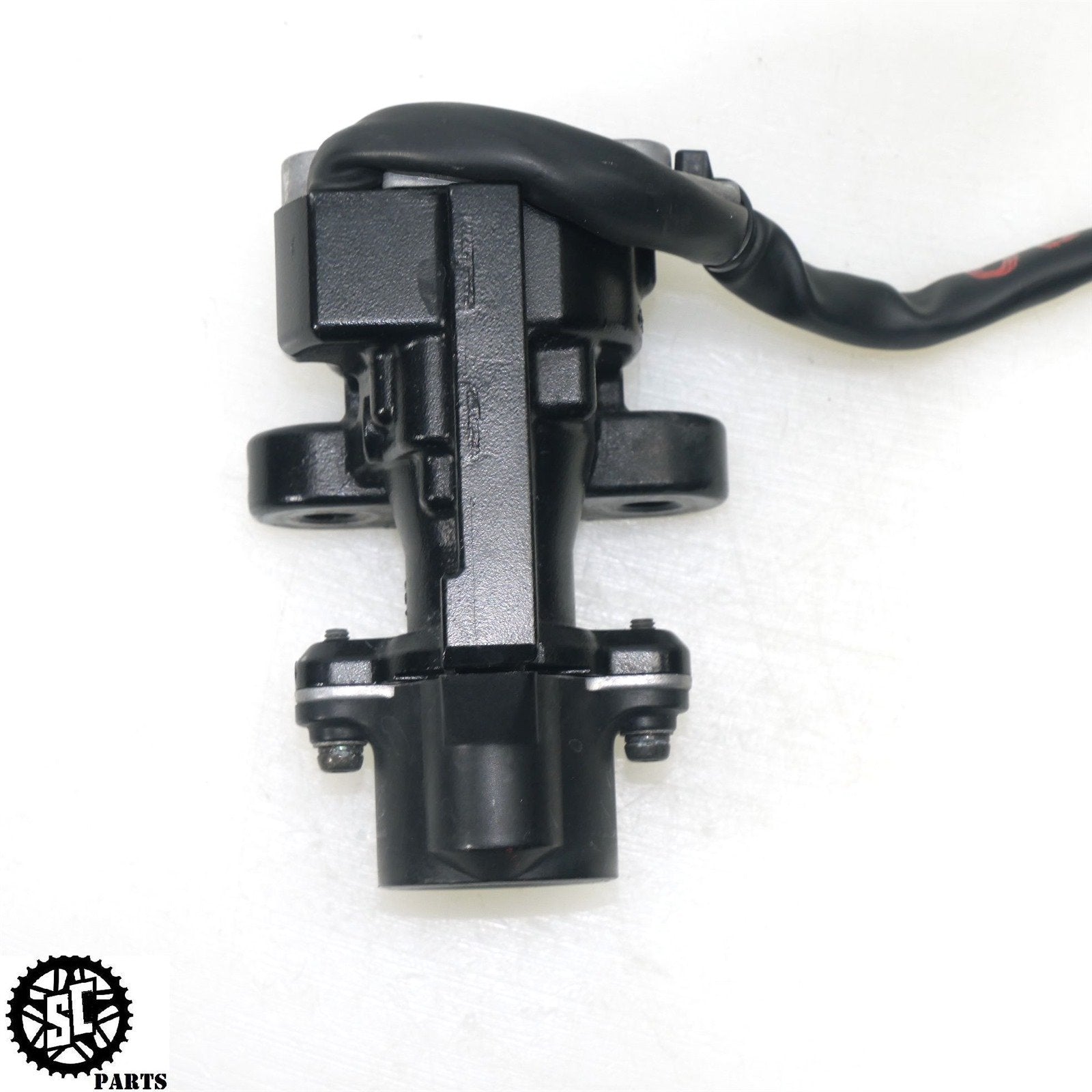 05 06 SUZUKI GSXR 1000 LOCKSET IGNITION SWITCH S68 - SALVAGECYCLEPARTS