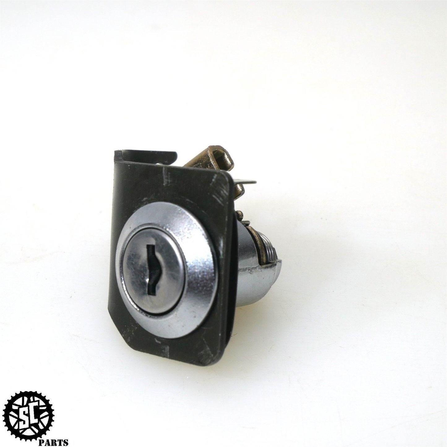 05 06 SUZUKI GSXR 1000 LOCKSET IGNITION SWITCH S68 - SALVAGECYCLEPARTS