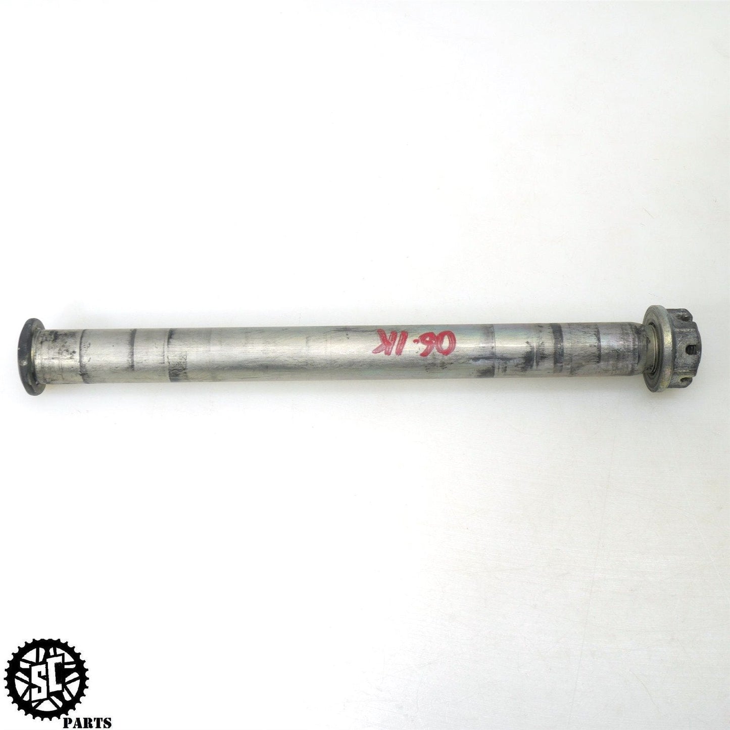 05 06 SUZUKI GSXR 1000 REAR BACK AXLE BOLT S68 - SALVAGECYCLEPARTS