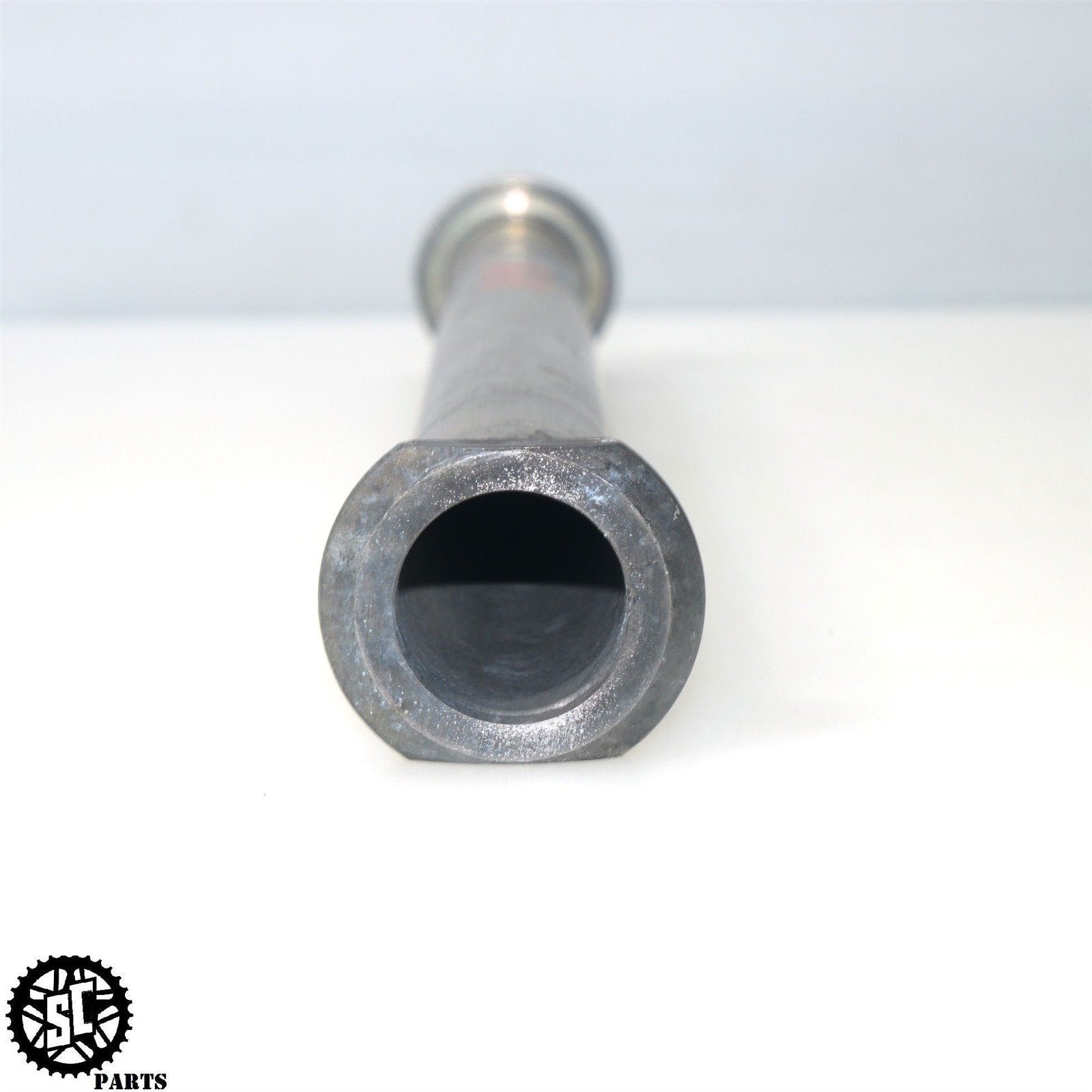 05 06 SUZUKI GSXR 1000 REAR BACK AXLE BOLT S68 - SALVAGECYCLEPARTS