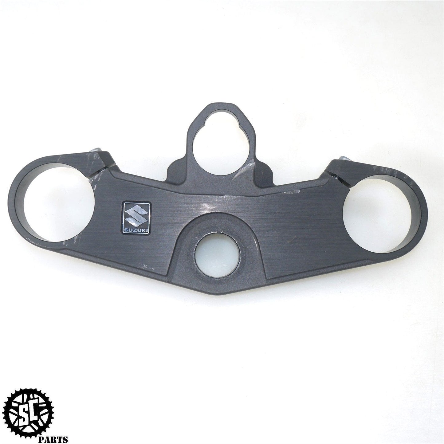 05 06 SUZUKI GSXR 1000 UPPER TRIPLE TREE CLAMP S68 - SALVAGECYCLEPARTS