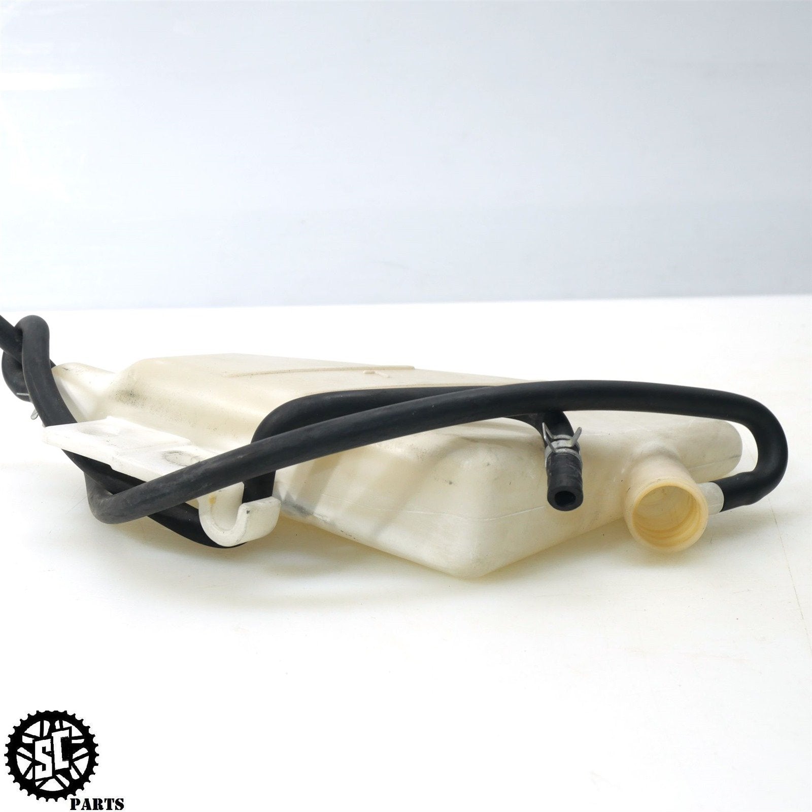 05 06 SUZUKI GSXR1000 COOLANT OVERFLOW TANK RESERVOIR S50 - SALVAGECYCLEPARTS