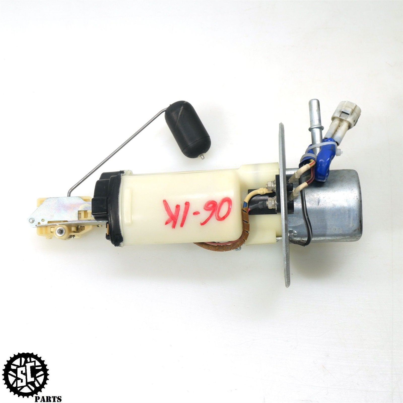 05 06 SUZUKI GSXR1000 FUEL PUMP 15100 - 41G00 S26 - SALVAGECYCLEPARTS