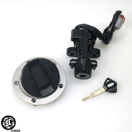 05 06 SUZUKI GSXR1000 IGNITION SWITCH LOCK SET GAS KEY S26 - SALVAGECYCLEPARTS