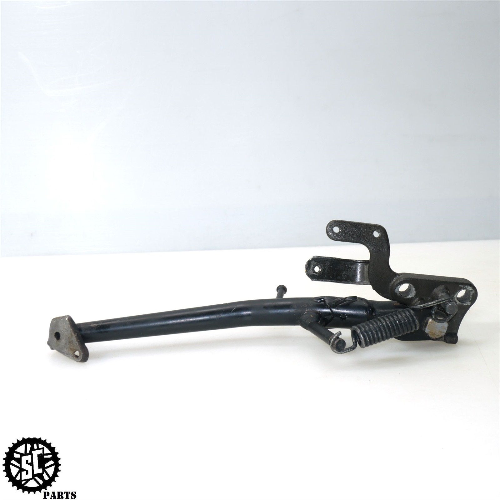05 06 SUZUKI GSXR1000 KICKSTAND LEG S26 - SALVAGECYCLEPARTS