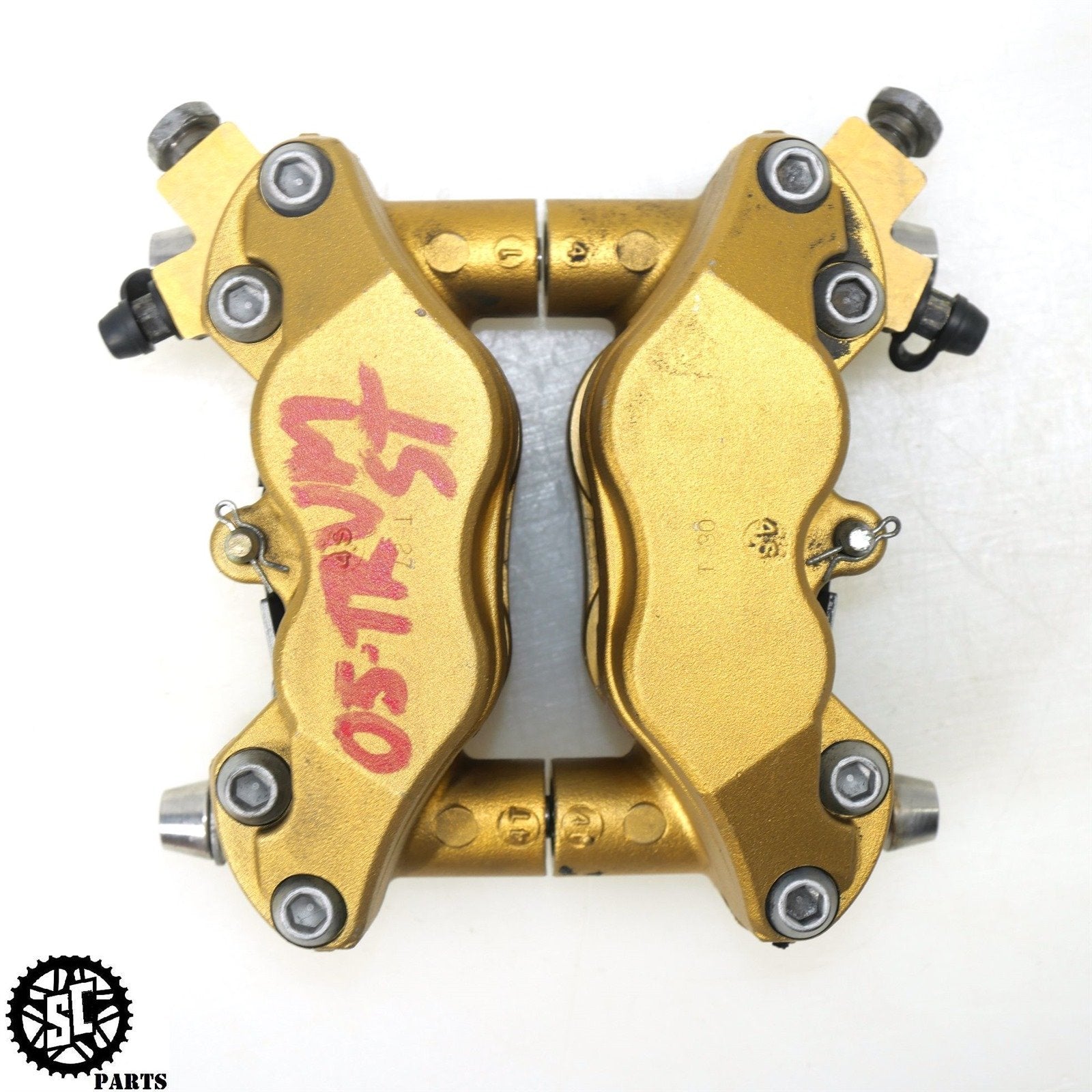 05 - 07 TRIUMPH SPEED TRIPLE 1050 FRONT BRAKE CALIPER T33 - SALVAGECYCLEPARTS