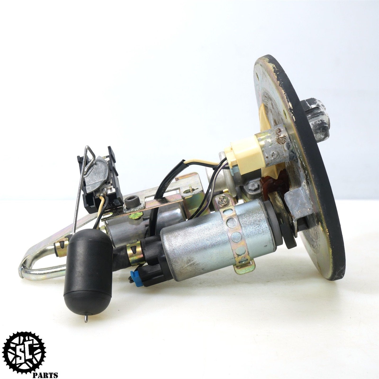 05 - 07 TRIUMPH SPEED TRIPLE 1050 FUEL PUMP SENDING UNIT T1241086 T33 - SALVAGECYCLEPARTS