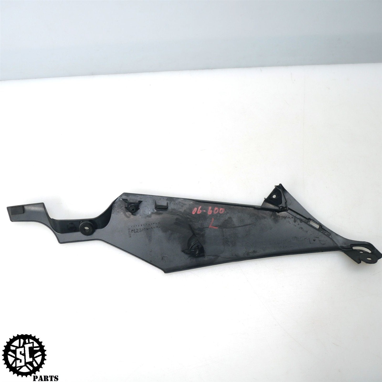 06 07 2006 SUZUKI GSXR600 LEFT SIDE LOWER FAIRING S57 - SALVAGECYCLEPARTS