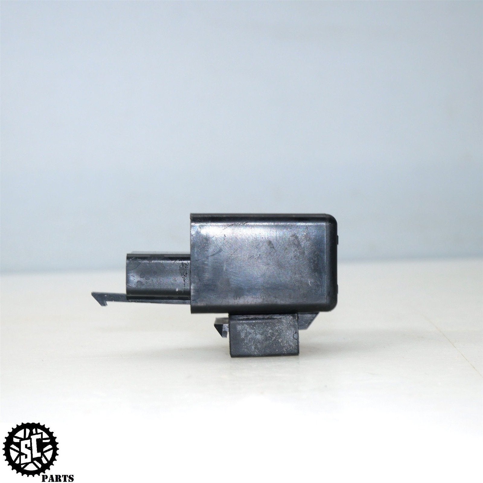 06 07 2008 - 2011 KAWASAKI ZX14 FLASHER RELAY K48 - SALVAGECYCLEPARTS