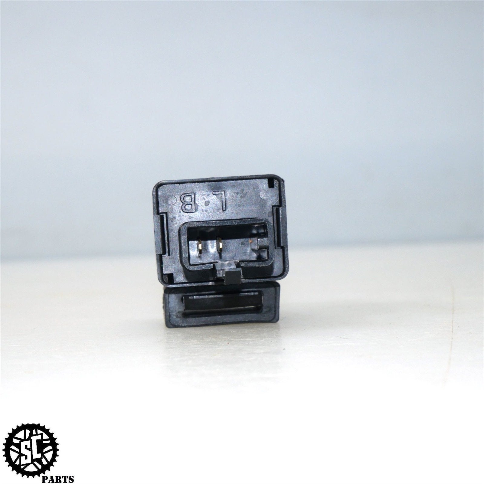 06 07 2008 - 2011 KAWASAKI ZX14 FLASHER RELAY K48 - SALVAGECYCLEPARTS