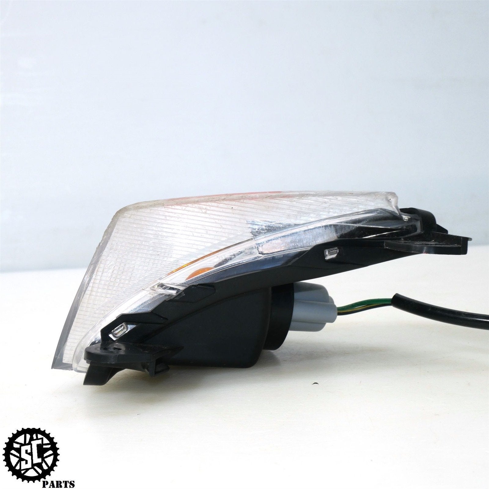 06 07 2008 - 2011 KAWASAKI ZX14 LEFT RIGHT FRONT TURN SIGNAL INDICATOR LIGHT K48 - SALVAGECYCLEPARTS