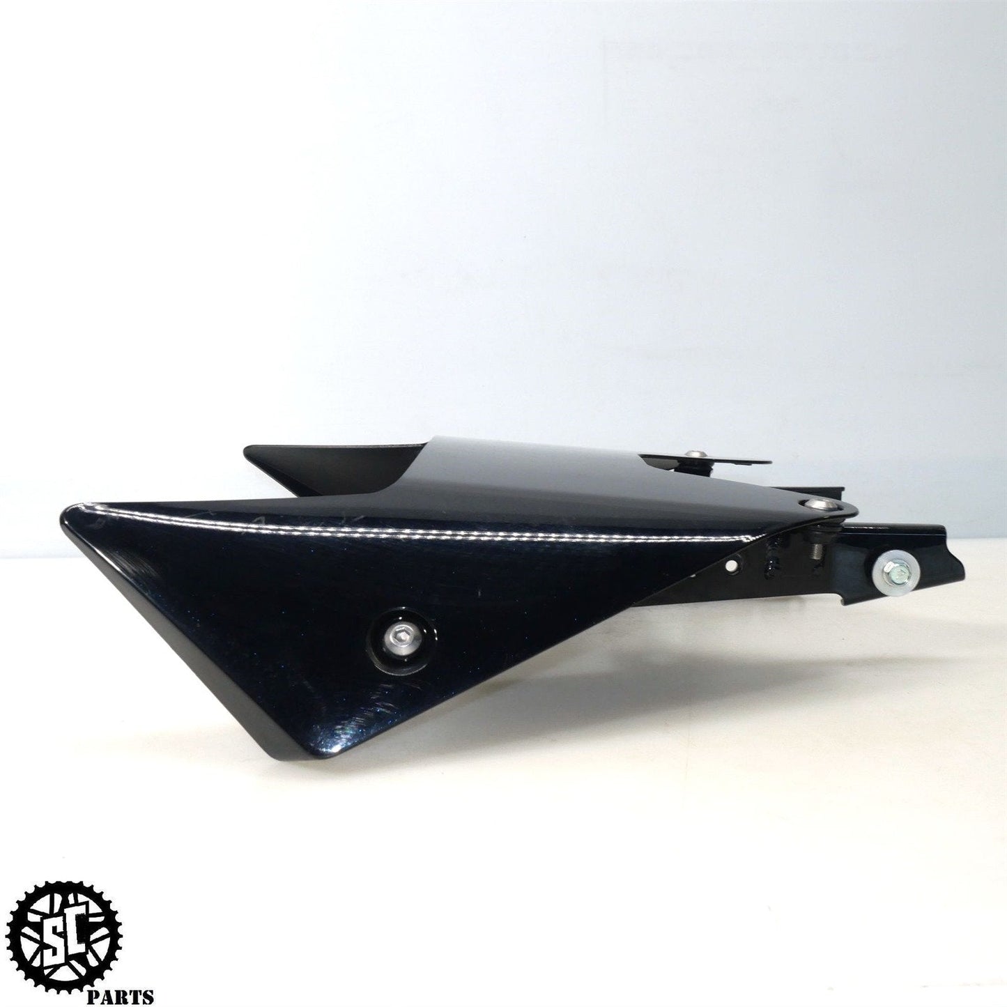 06 07 2008 - 2011 KAWASAKI ZX14 LOWER UNDER BELLY FAIRING BRACKET 11056 - 1336 K48 - SALVAGECYCLEPARTS