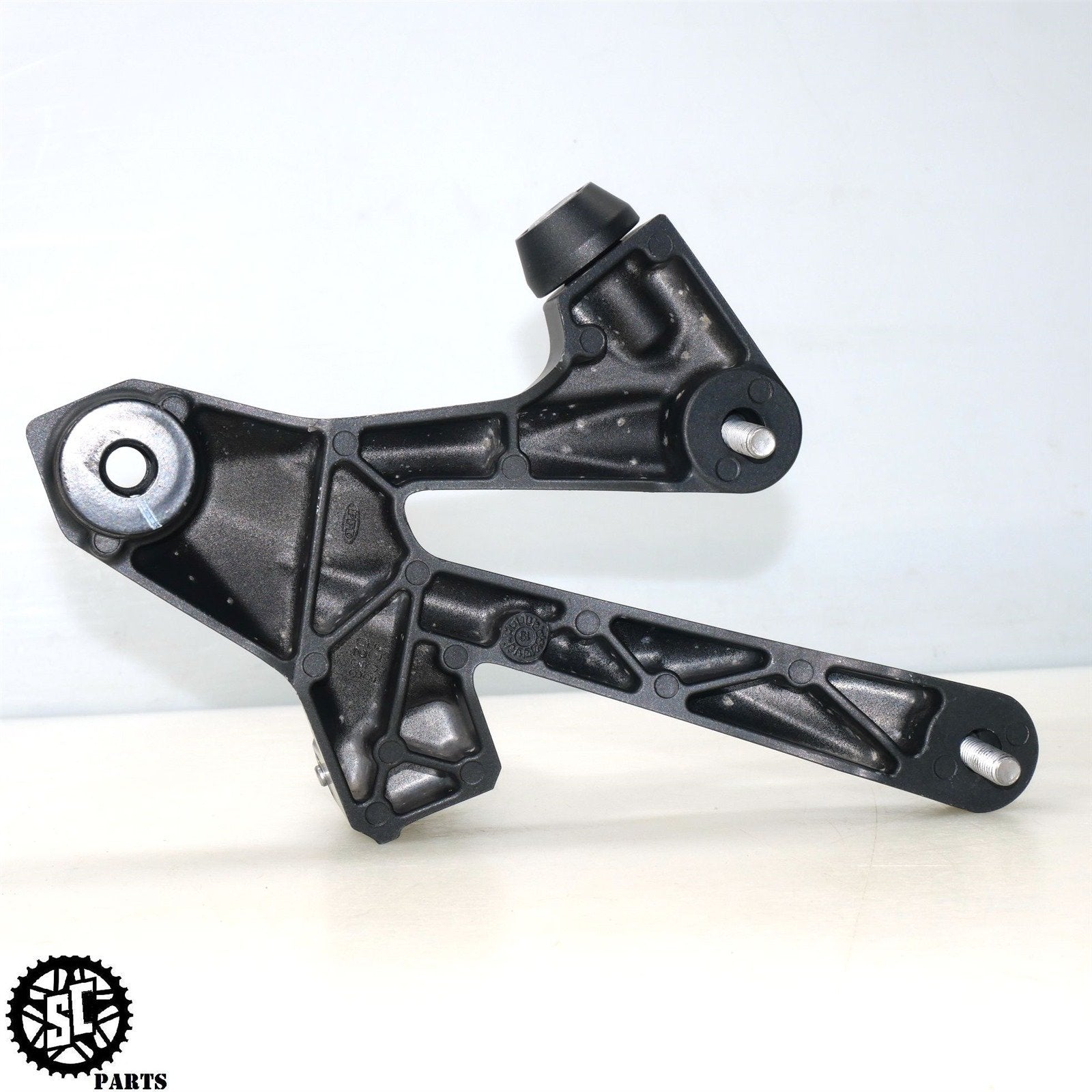 06 07 2008 - 2011 KAWASAKI ZX14 REAR PASSENGER BACK FOOT PEG LEFT RIGHT K48 - SALVAGECYCLEPARTS