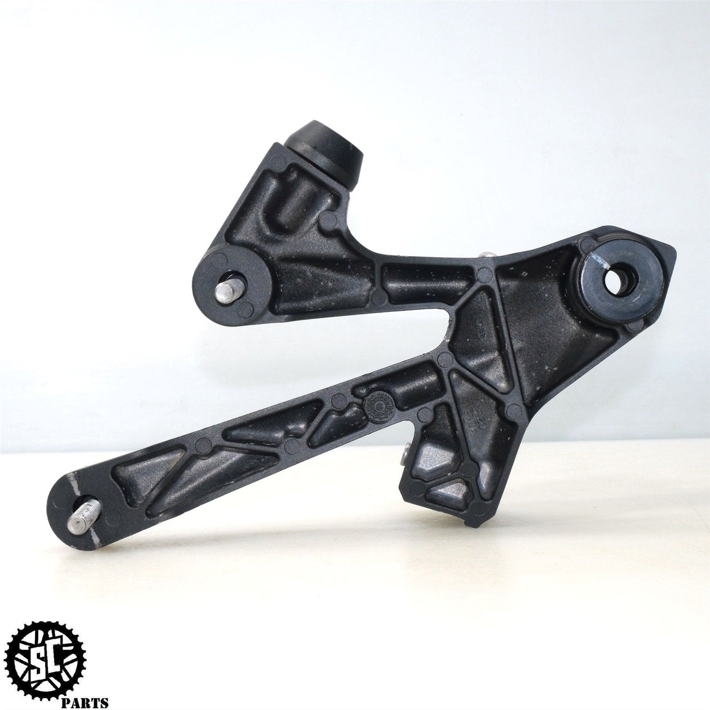 06 07 2008 - 2011 KAWASAKI ZX14 REAR PASSENGER BACK FOOT PEG LEFT RIGHT K48 - SALVAGECYCLEPARTS