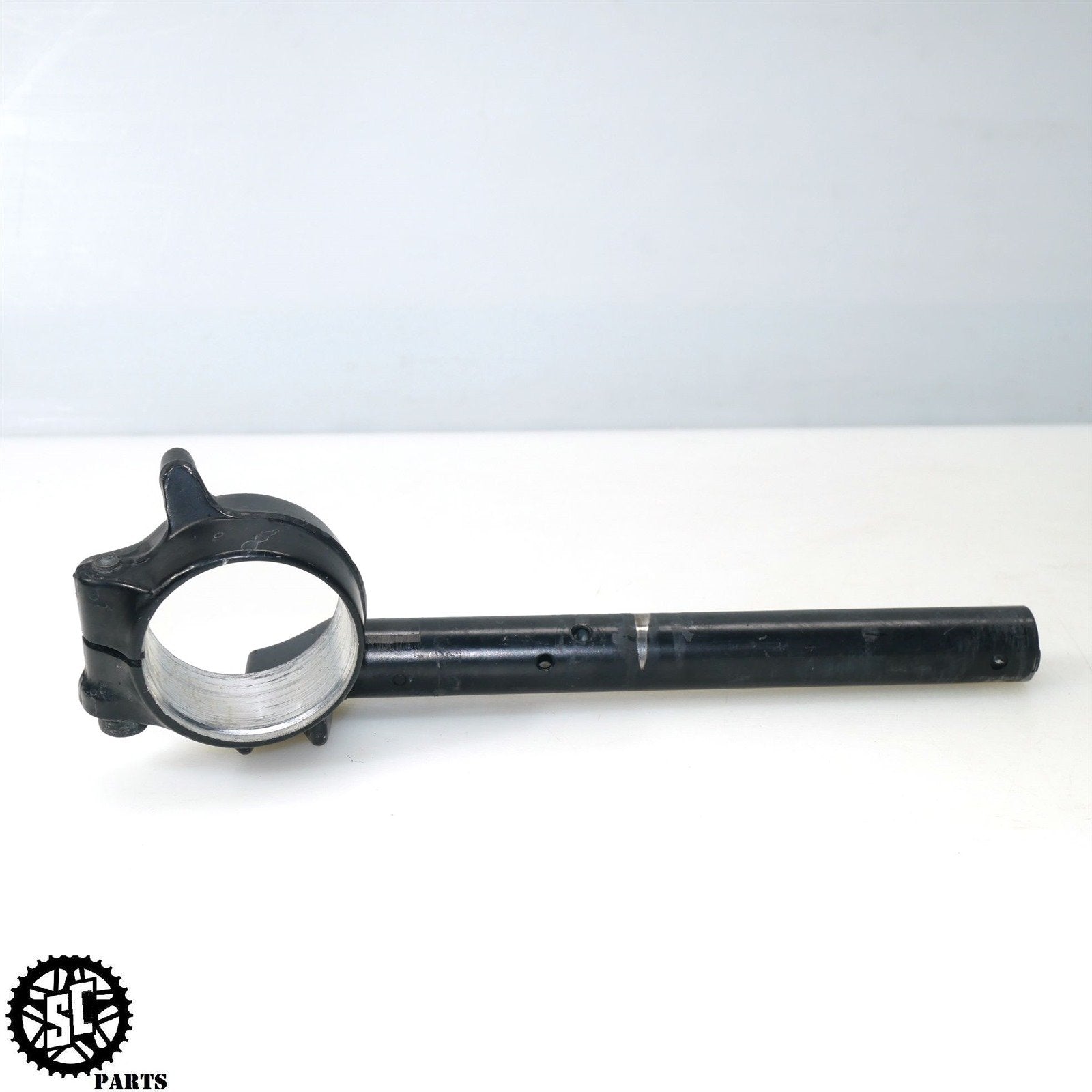 06 07 HONDA CBR1000R RIGHT CLIP ON HANDLEBAR H45 - SALVAGECYCLEPARTS