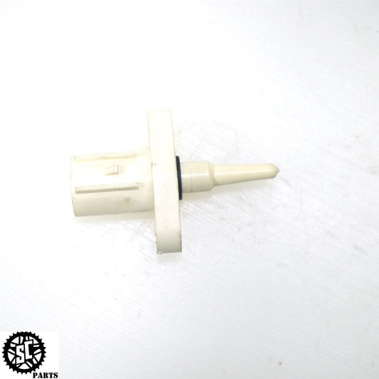 06 07 HONDA CBR1000RR AIR INTAKE TEMPERATURE SENSOR 37880 - P05 - A00 H46 - SALVAGECYCLEPARTS