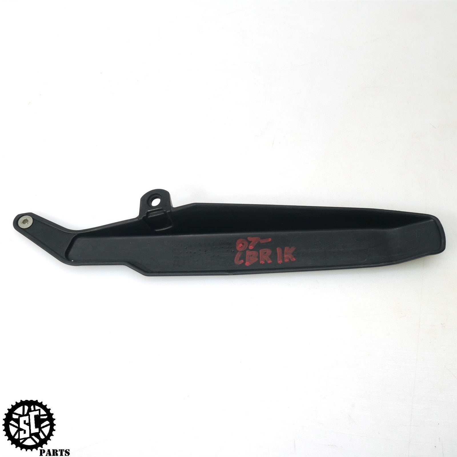 06 07 HONDA CBR1000RR CHAIN GUARD H45 - SALVAGECYCLEPARTS