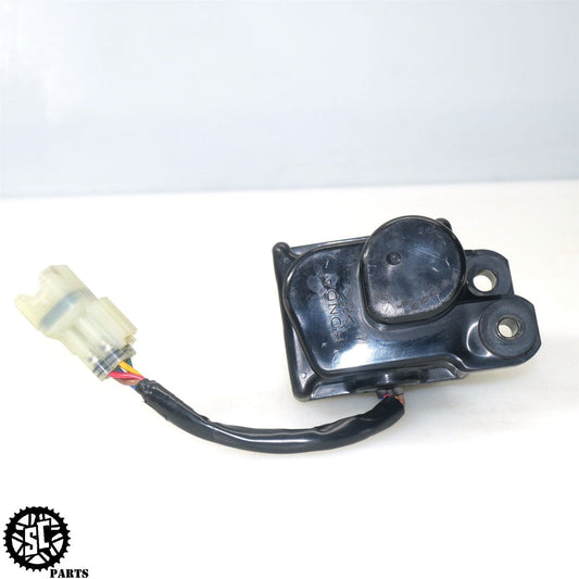 06 07 HONDA CBR1000RR EXHAUST VAVLE SERVO MOTOR H11 - SALVAGECYCLEPARTS