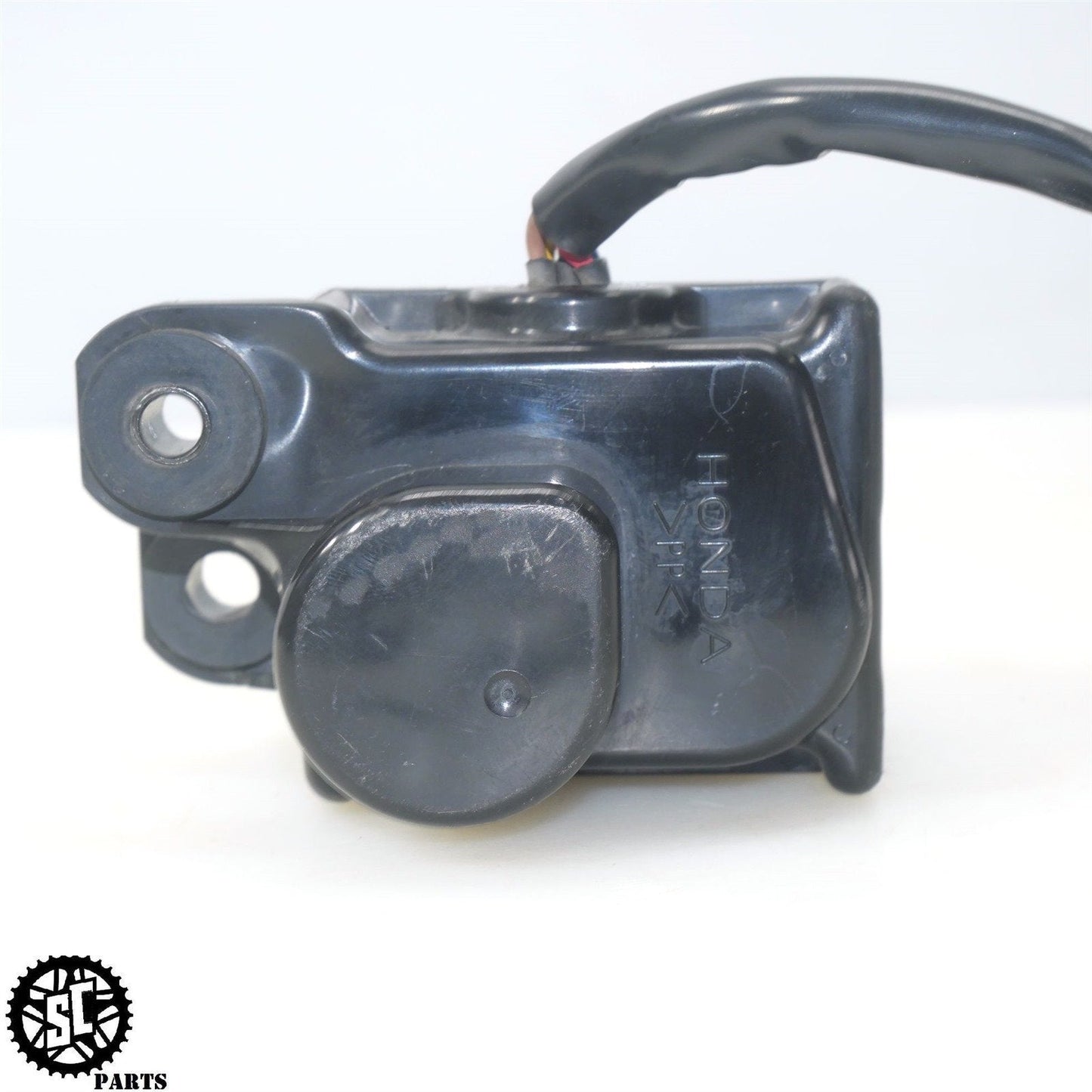 06 07 HONDA CBR1000RR EXHAUST VAVLE SERVO MOTOR H11 - SALVAGECYCLEPARTS