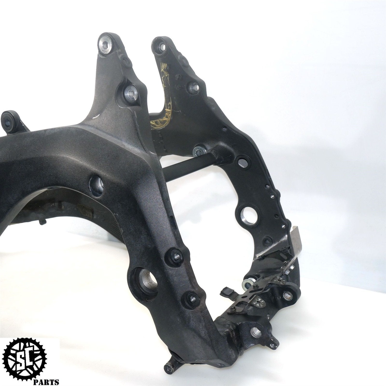 06 07 HONDA CBR1000RR FRAME CHASSIS *S* H11 - SALVAGECYCLEPARTS