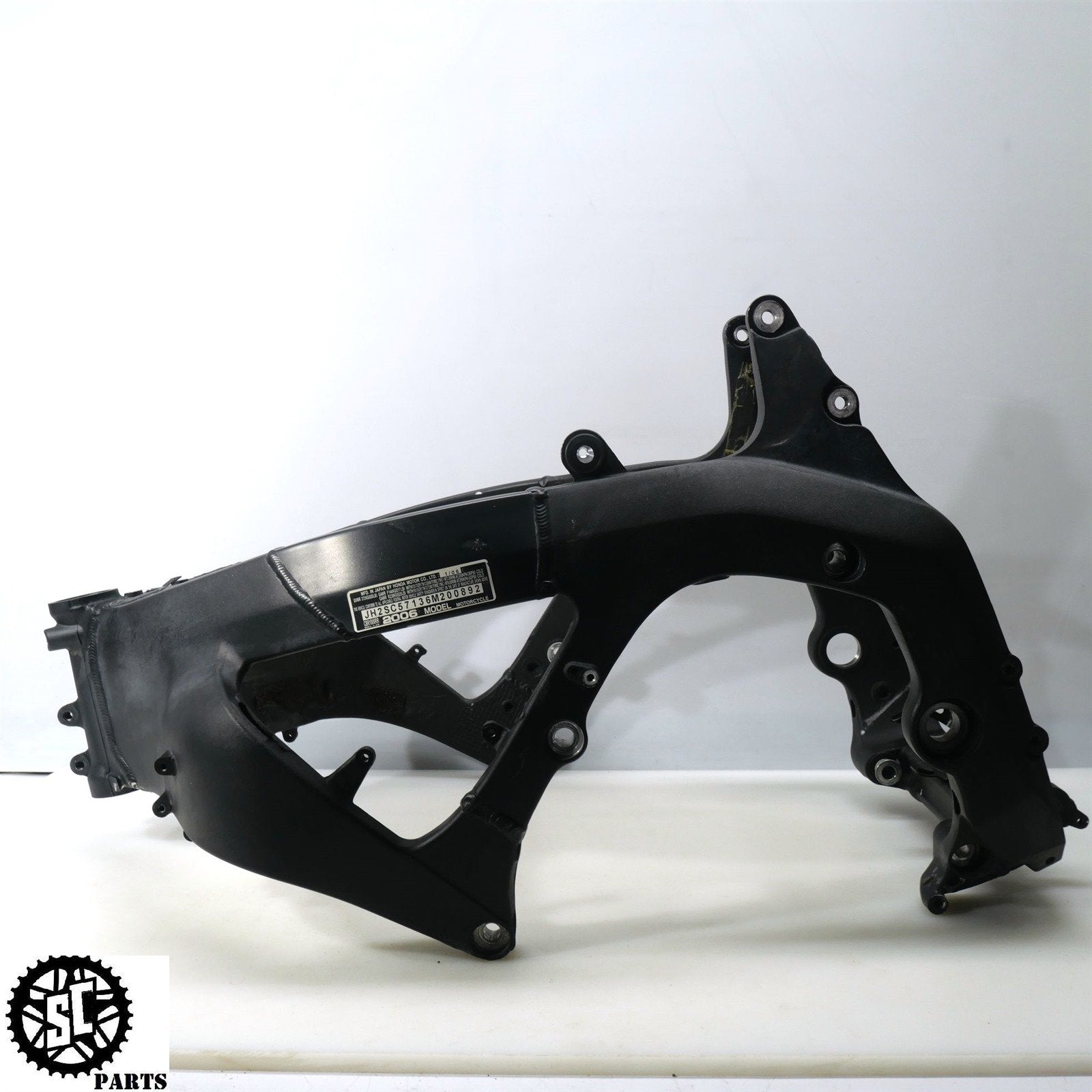 06 07 HONDA CBR1000RR FRAME CHASSIS *S* H11 - SALVAGECYCLEPARTS