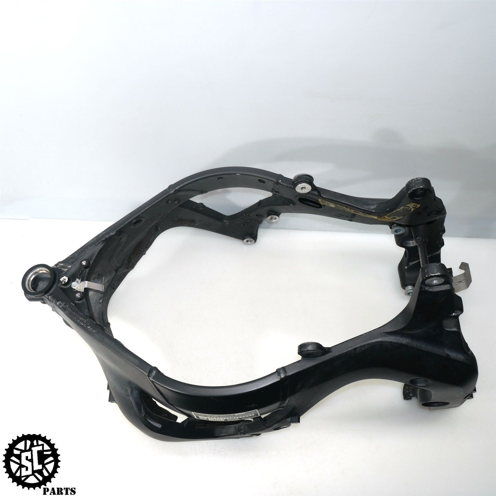 06 07 HONDA CBR1000RR FRAME CHASSIS *S* H11 - SALVAGECYCLEPARTS