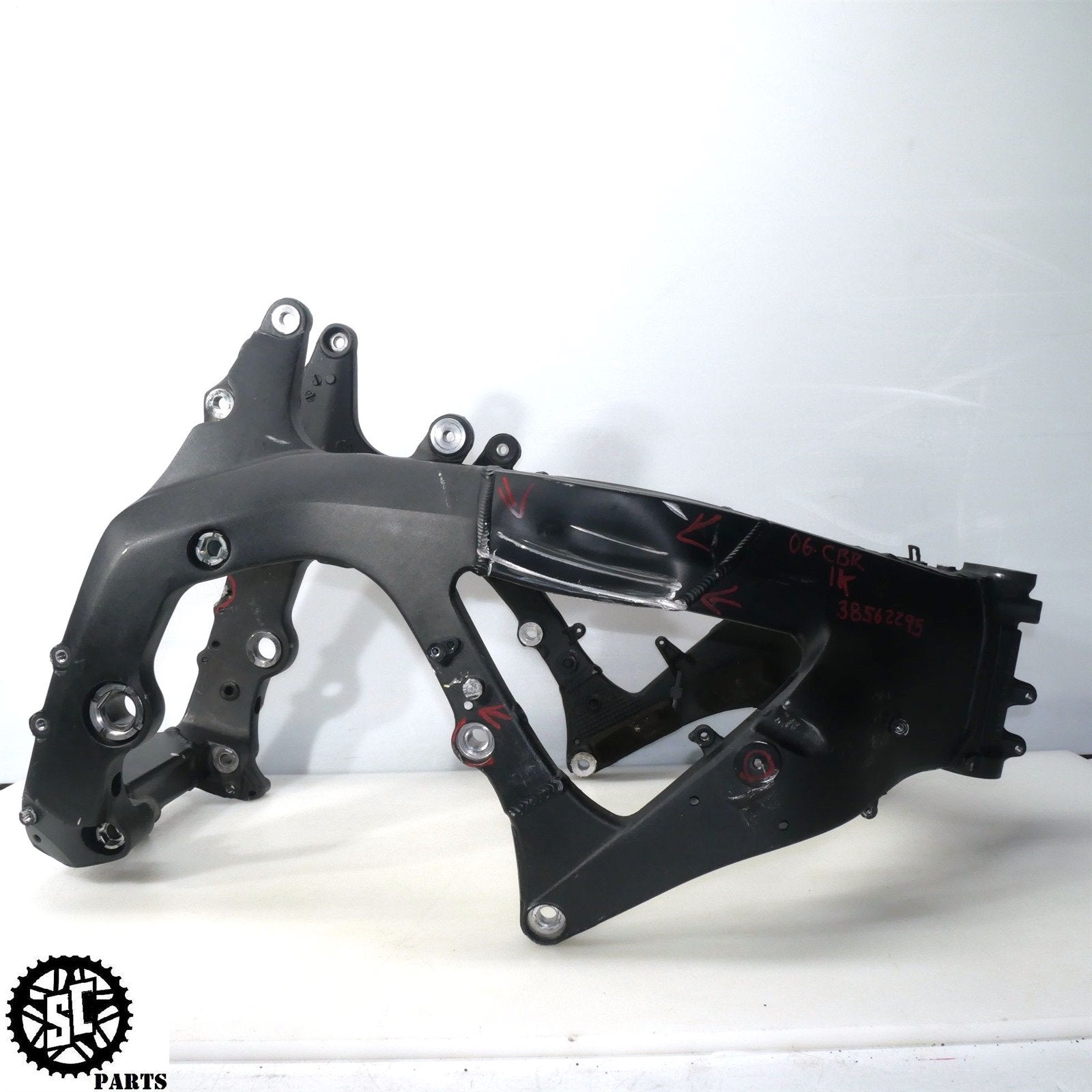 06 07 HONDA CBR1000RR FRAME CHASSIS *S* H32 - SALVAGECYCLEPARTS