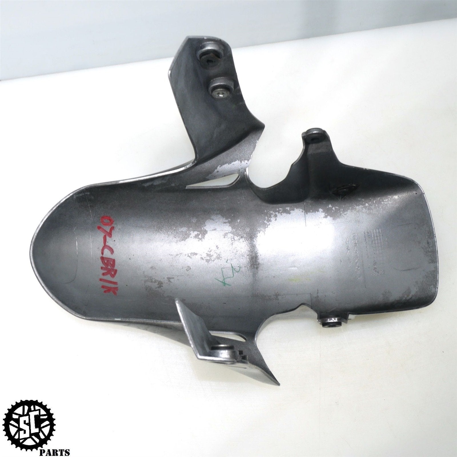 06 07 HONDA CBR1000RR FRONT FENDER TIRE HUGGER H45 - SALVAGECYCLEPARTS