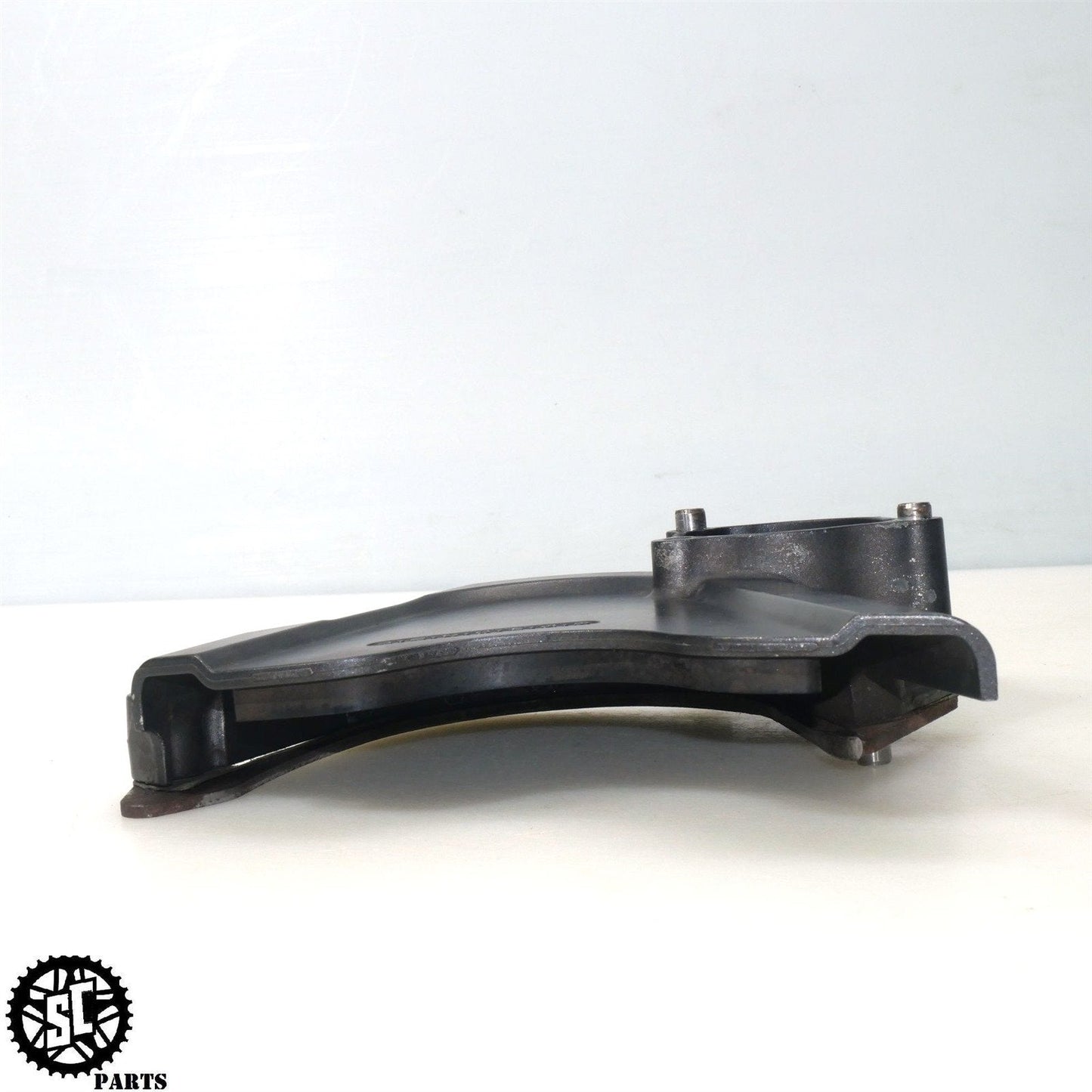 06 07 HONDA CBR1000RR FRONT SPROCKET COVER CASE CHAIN GUARD 11350 - MEL - D20 H32 - SALVAGECYCLEPARTS