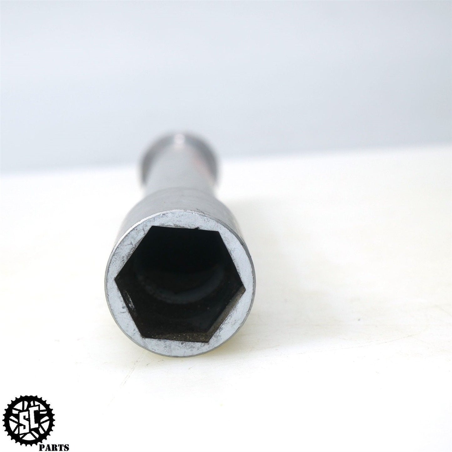 06 07 HONDA CBR1000RR FRONT WHEEL AXLE SHAFT BOLT H11 - SALVAGECYCLEPARTS