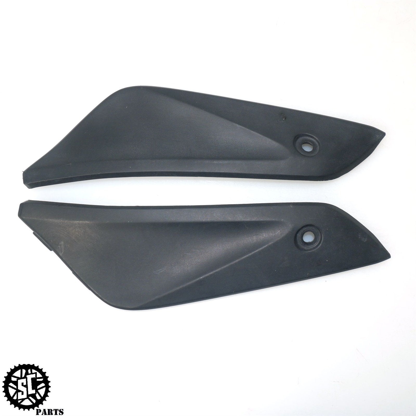 06 07 HONDA CBR1000RR FUEL GAS TANK SEAT COVER FAIRING H45 - SALVAGECYCLEPARTS