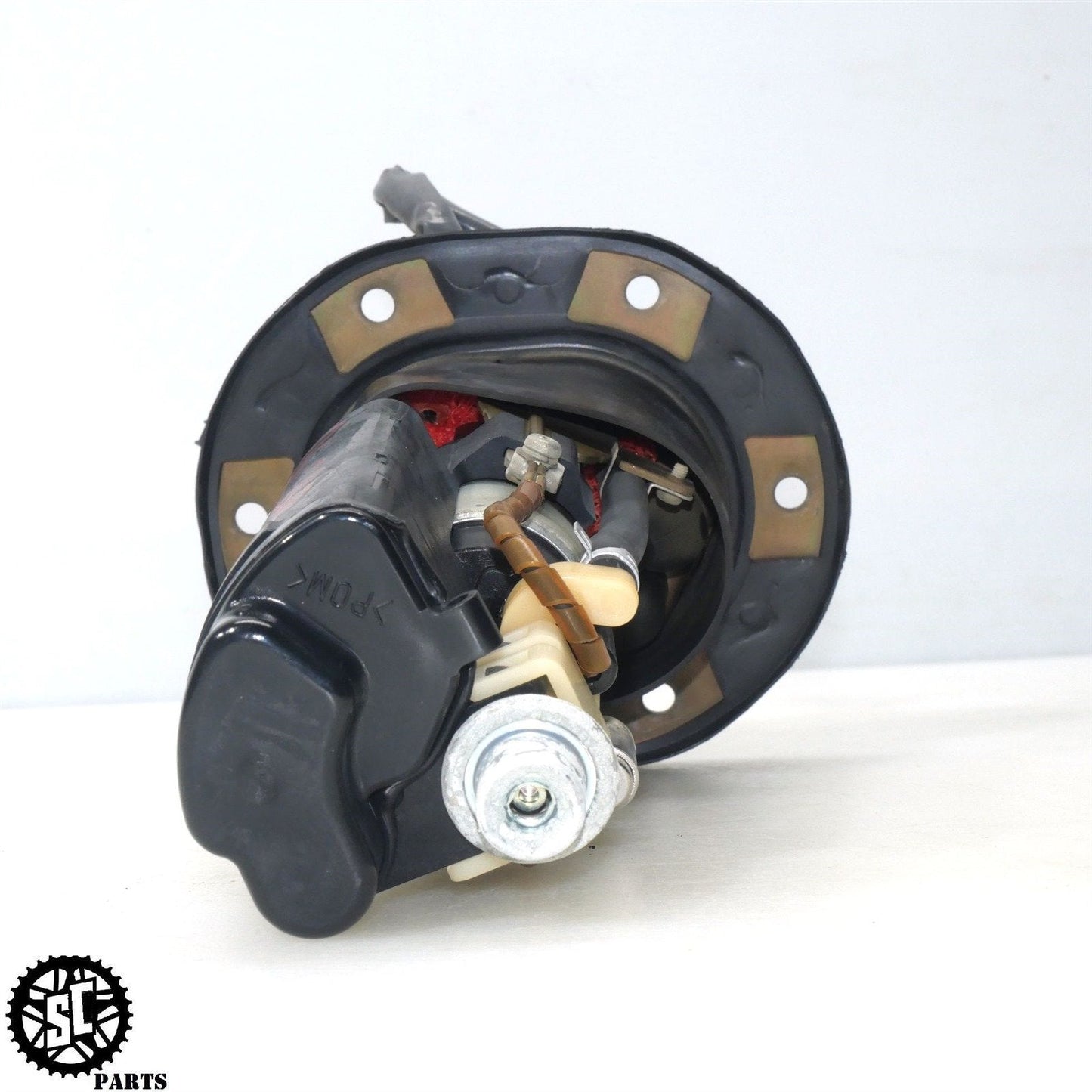 06 07 HONDA CBR1000RR FUEL PUMP 16700MELD21 H32 - SALVAGECYCLEPARTS