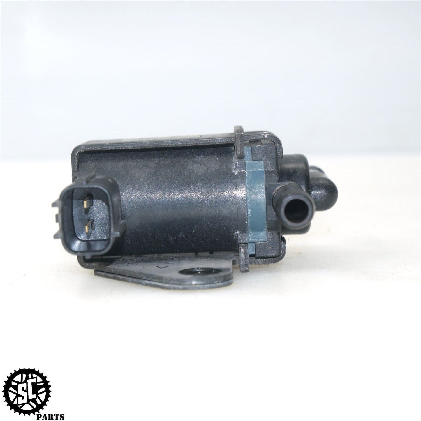 06 07 HONDA CBR1000RR PURGE VALVE SOLENOID H11 - SALVAGECYCLEPARTS
